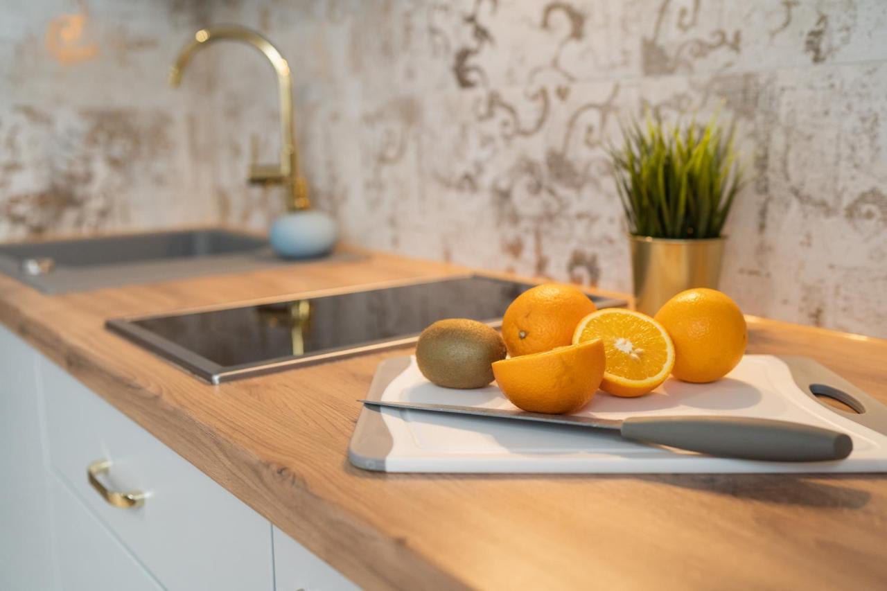 Triple Room Kitchenette
