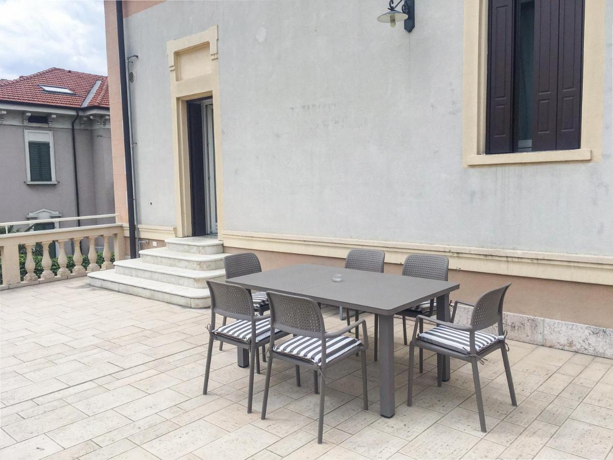 Apartment Terrace