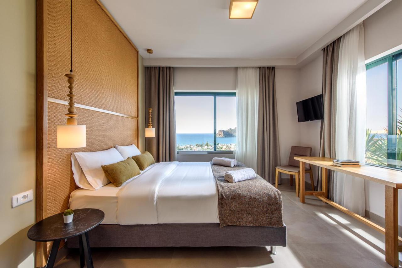 One Bedroom Apartment Sea View