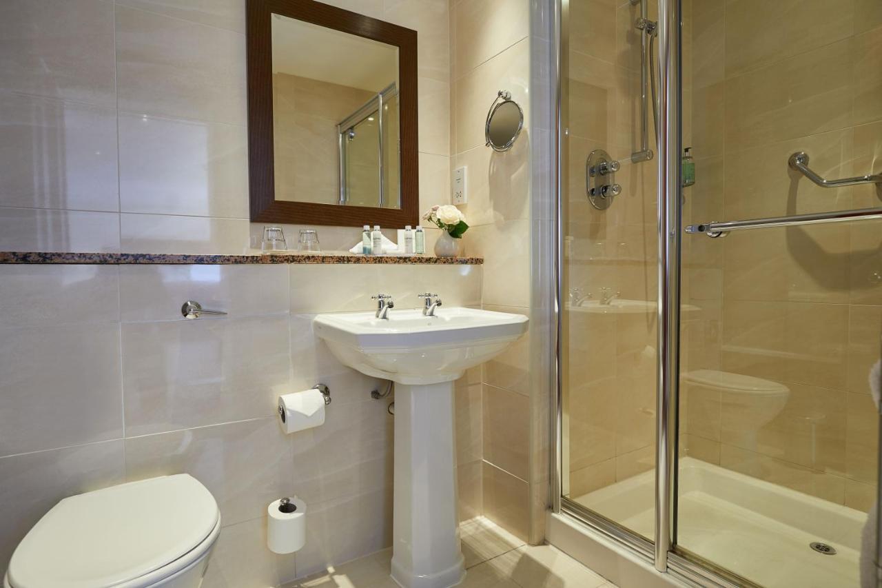 Deluxe King/Twin Room