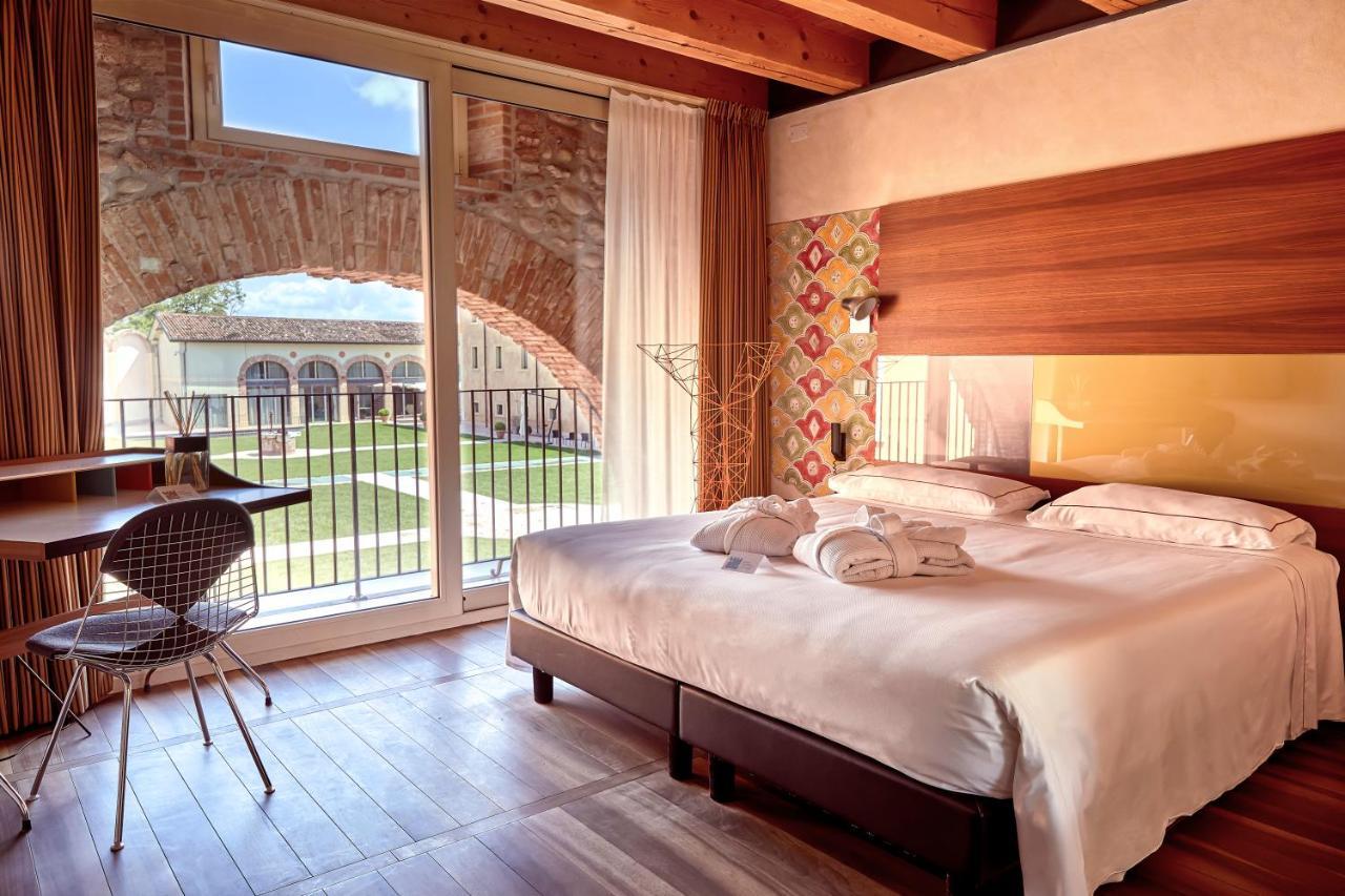 Deluxe Double or Twin Room Spa Access,833010194:JPEG