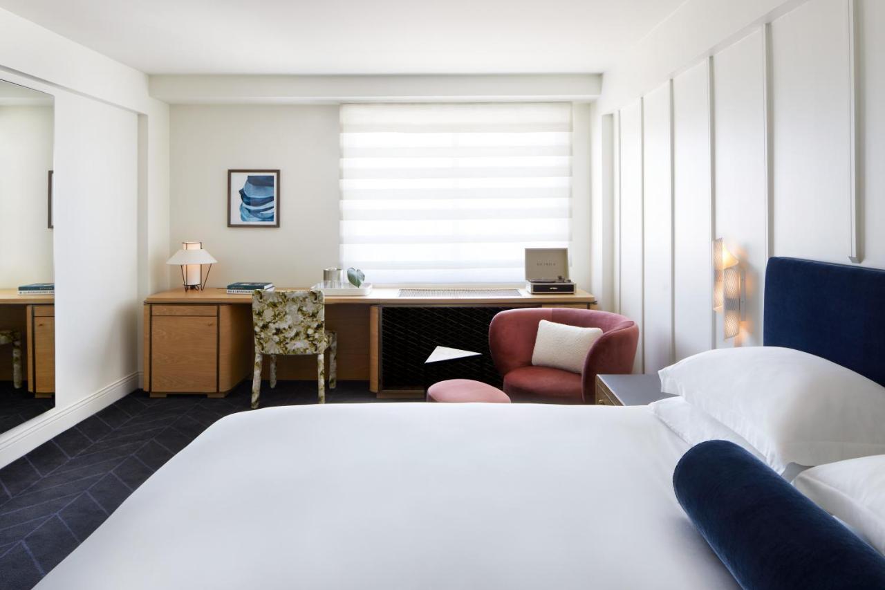 Premium King Room