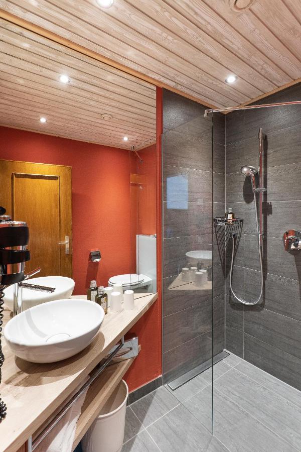 Doppelzimmer mit Balkon