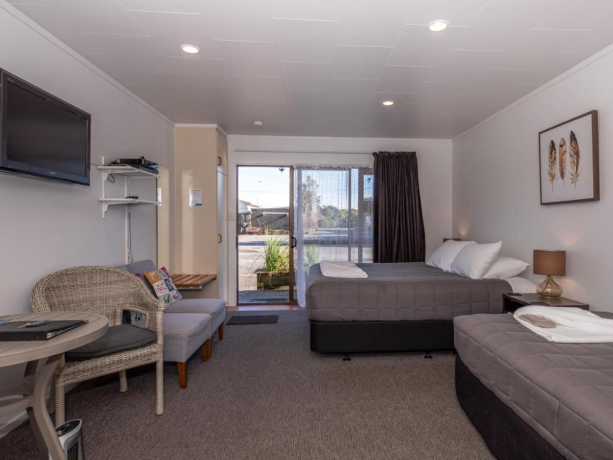 Studio (3 Adults)