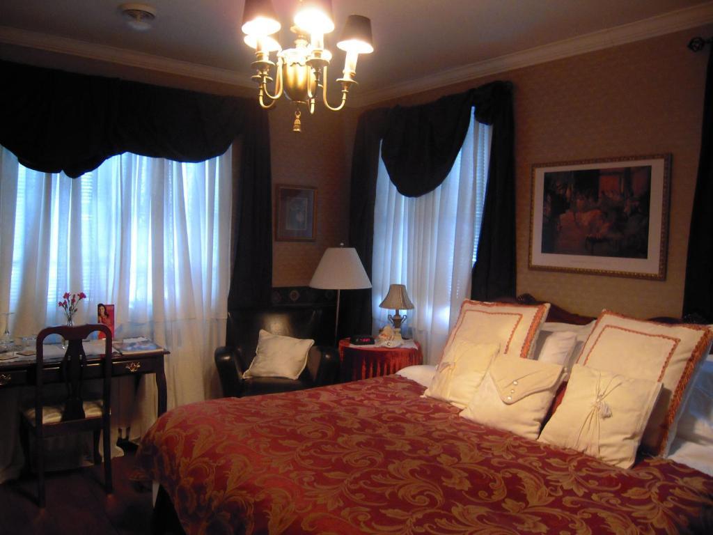 King Room,1580530133:JPEG
