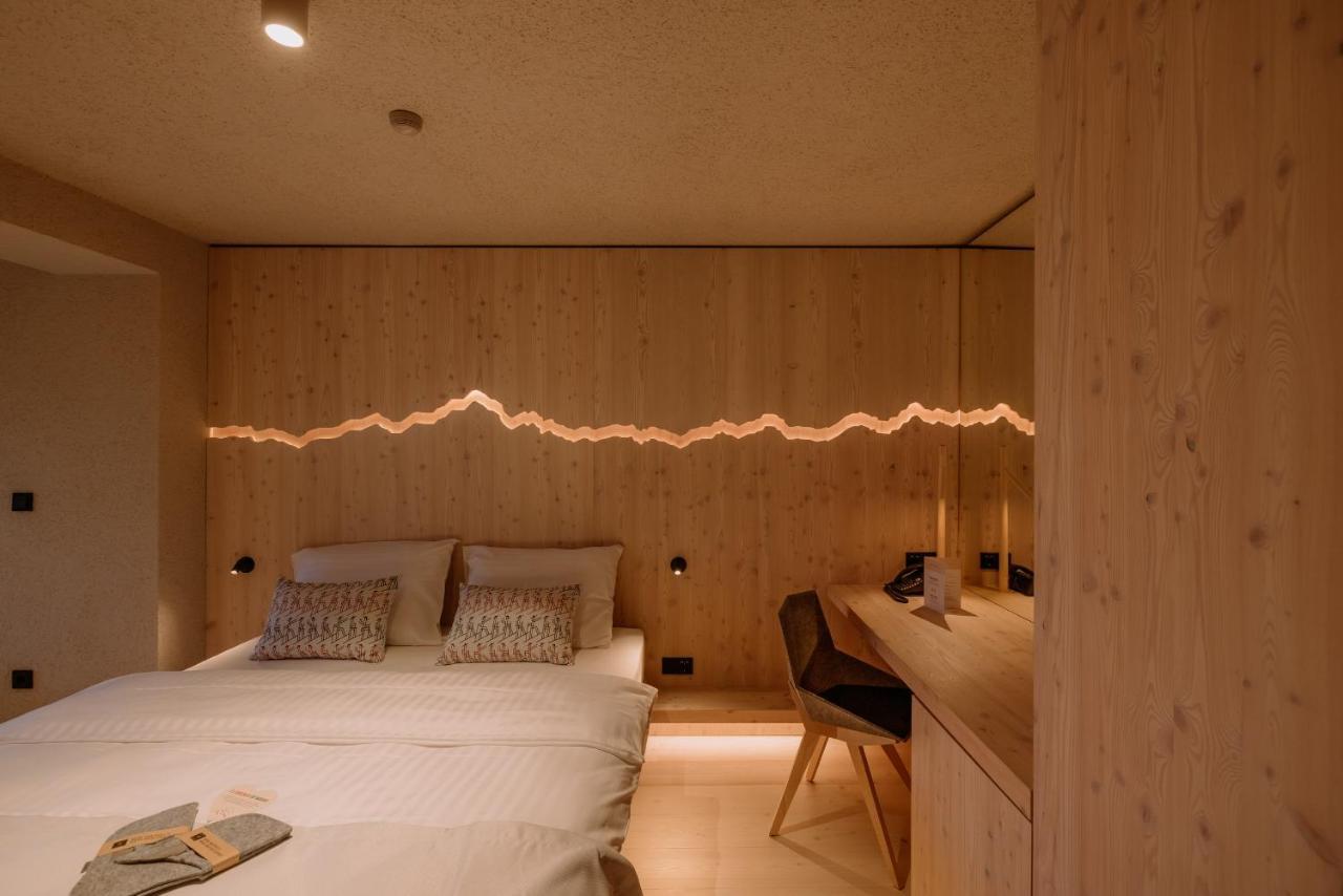 Doppelzimmer mit Balkon