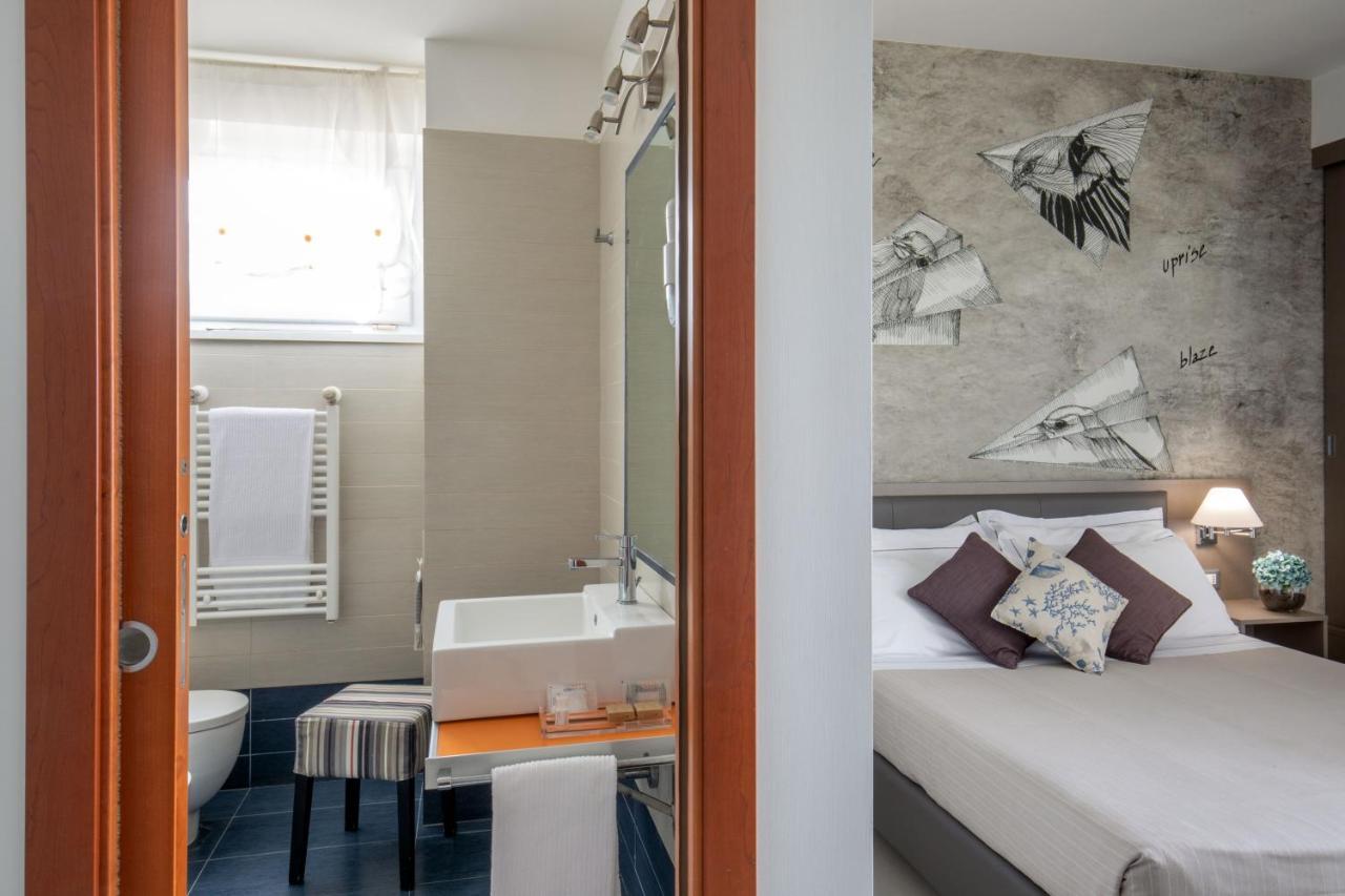 Standard Double or Twin Room Balcony