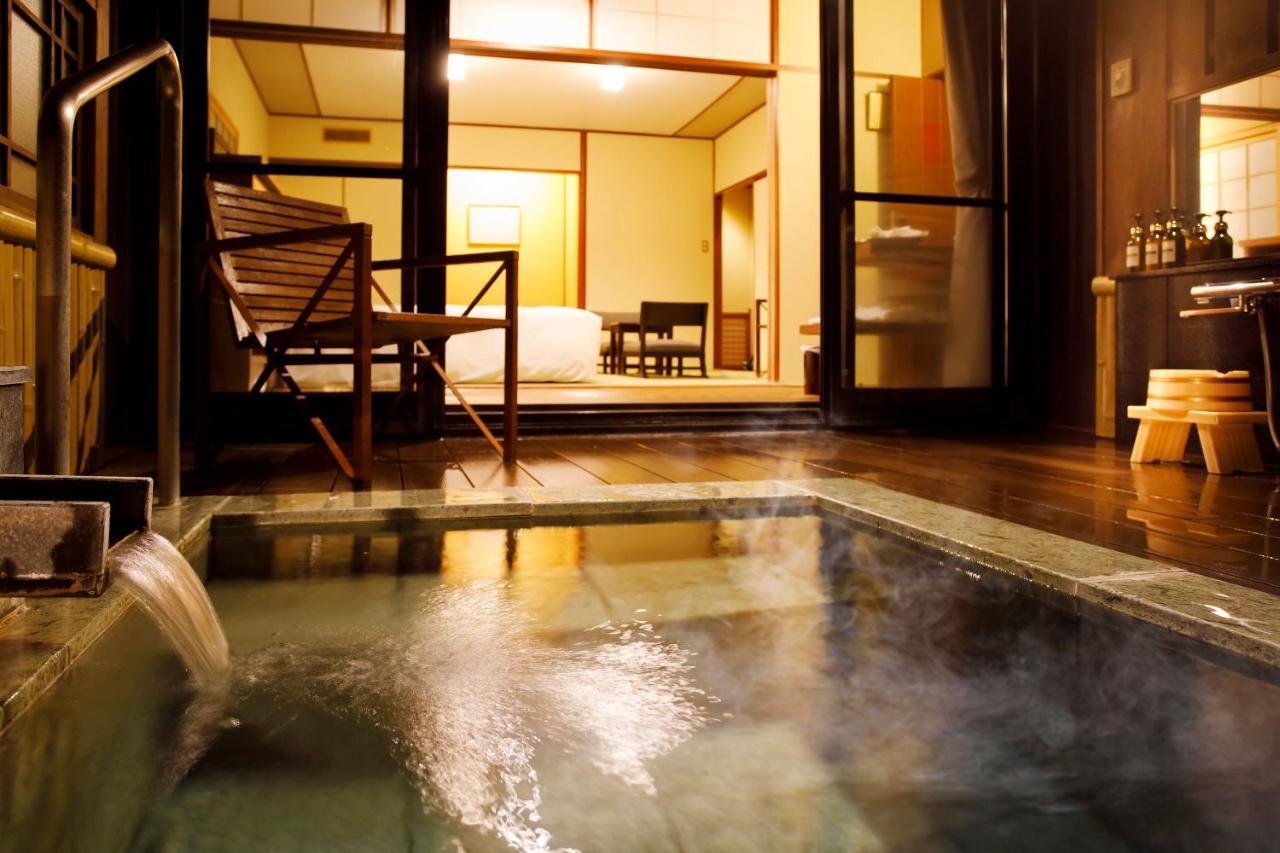 Kaiseki dinner - Breakfast and Dinner included Open-air bath room - Annex (Futons are provided from 3rd guests)　
