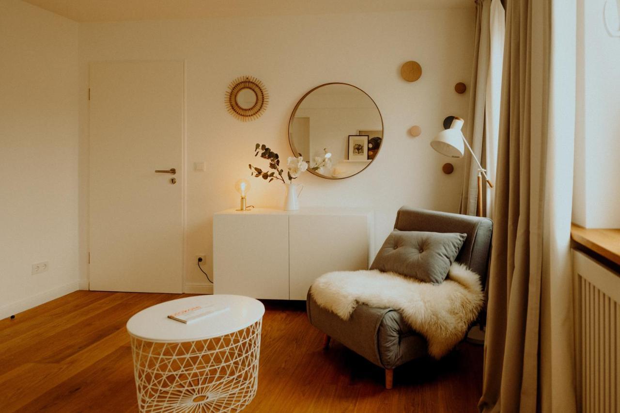 One-Bedroom Apartment Apt 2