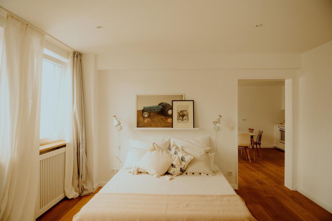 One-Bedroom Apartment Apt 2