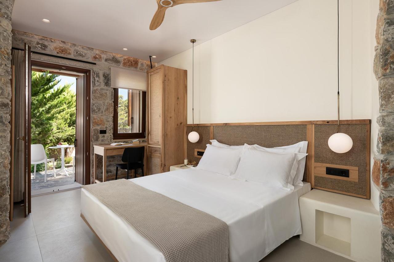 Double Room Garden View