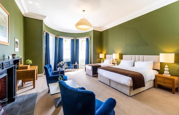 Junior Suite with Garden View