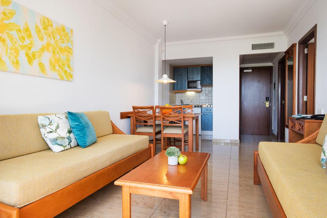Apartamento con vistas a la piscina