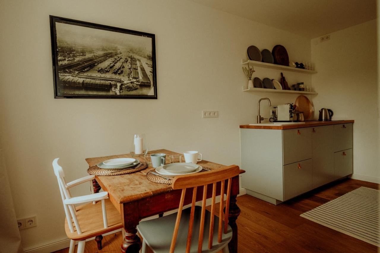 One-Bedroom Apartment Apt 1