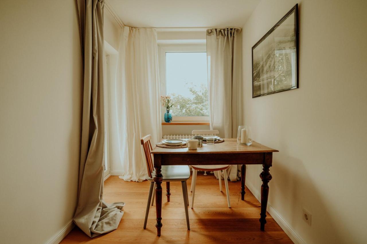 One-Bedroom Apartment Apt 1