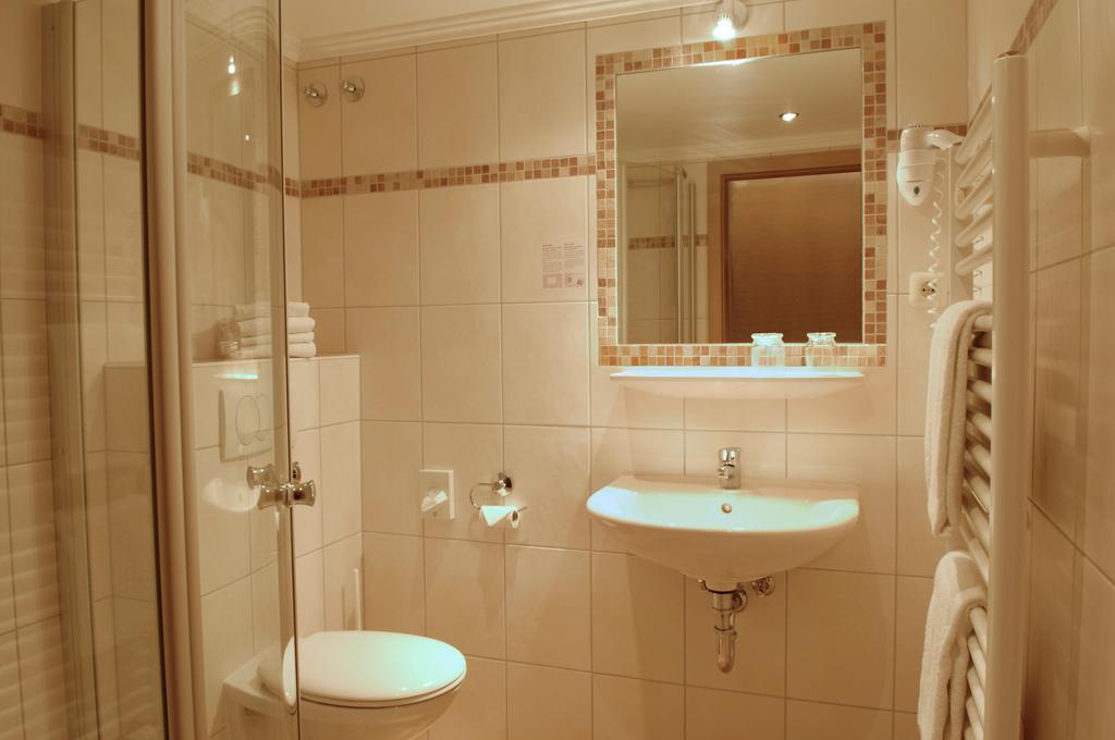 Doppelzimmer mit Balkon