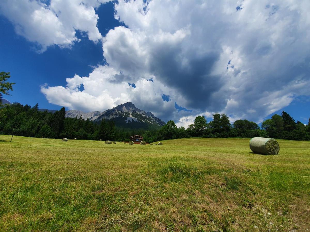 Studio mit Bergblick