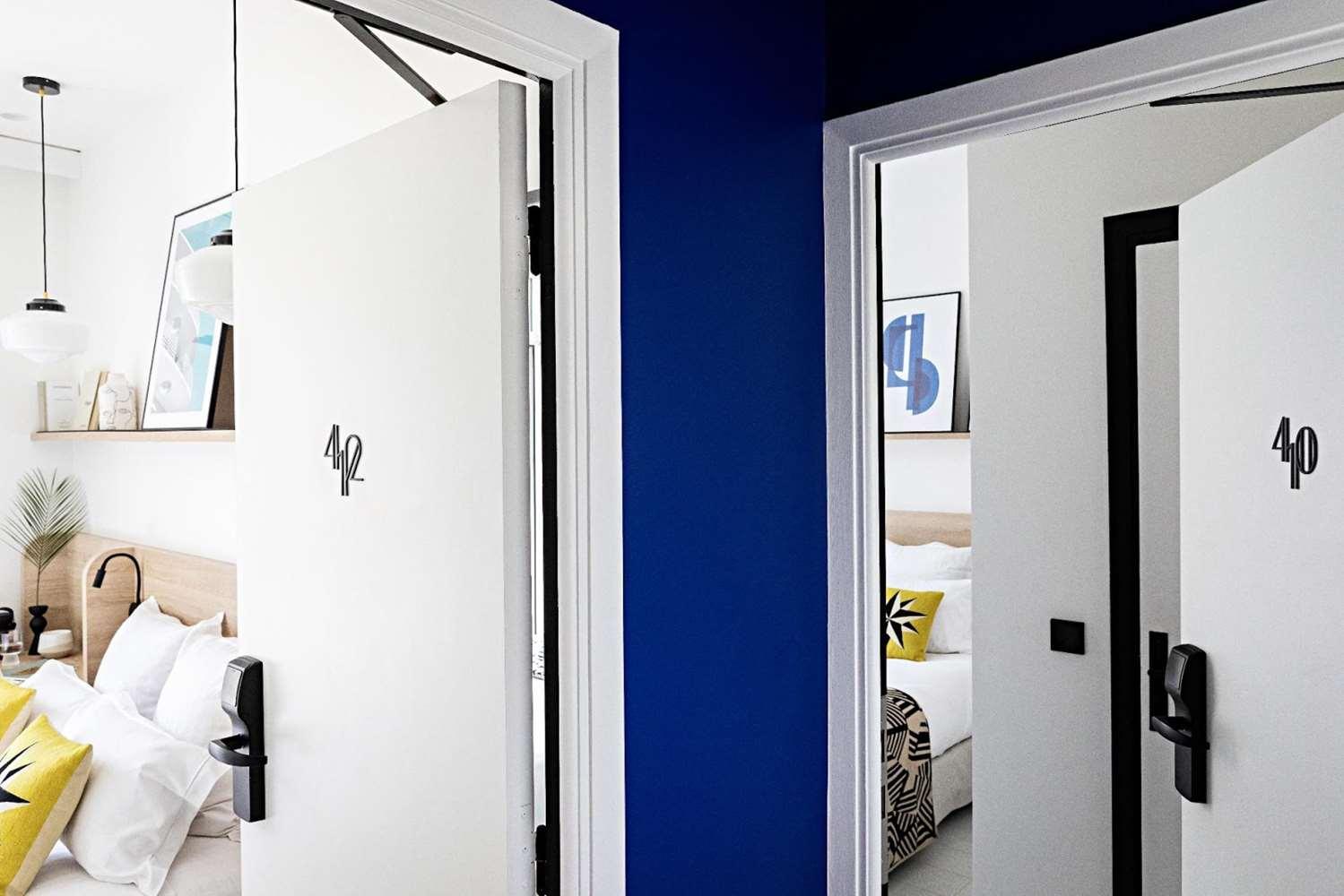 Family Adjacent Rooms