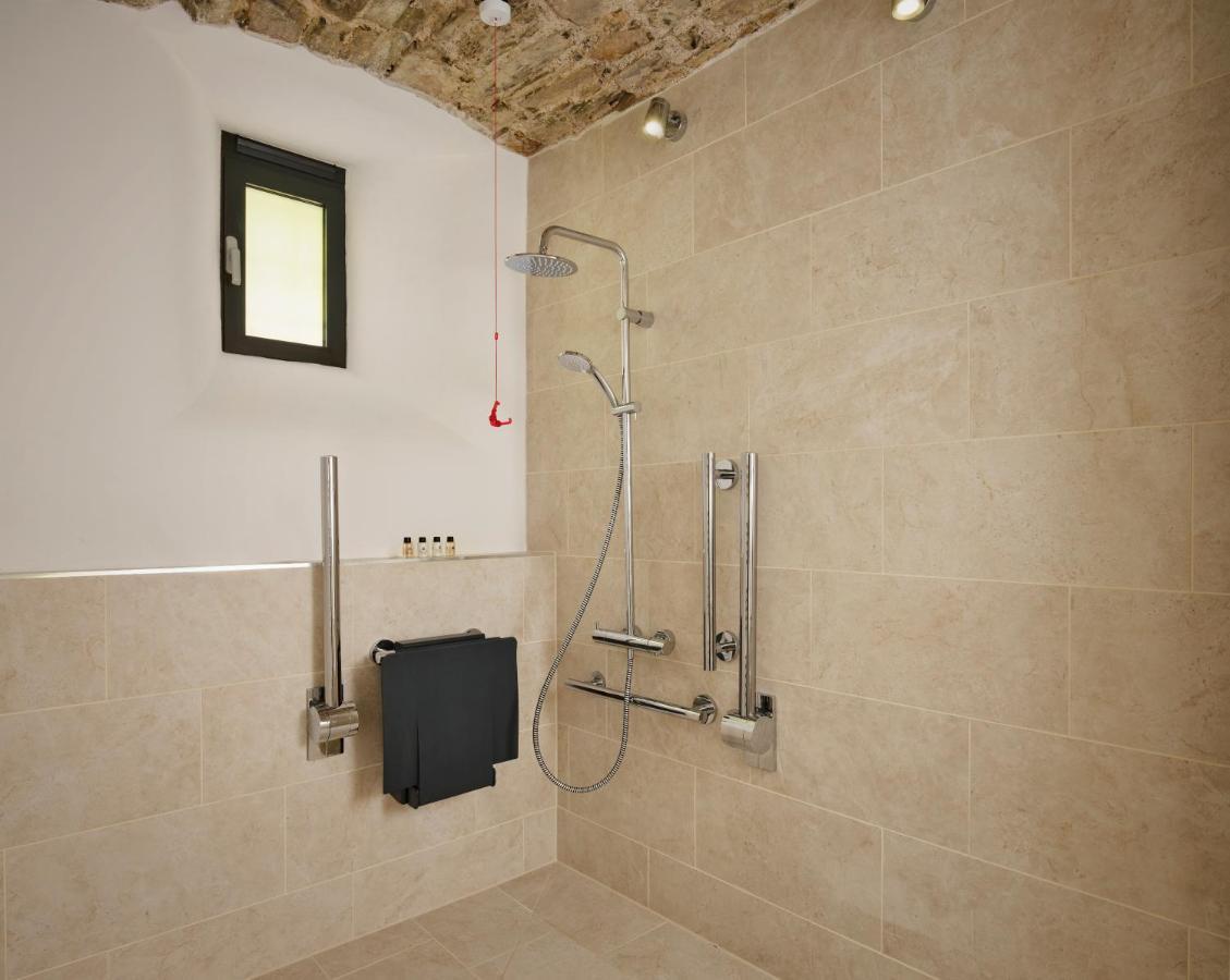 Double or Twin Room Disability Access