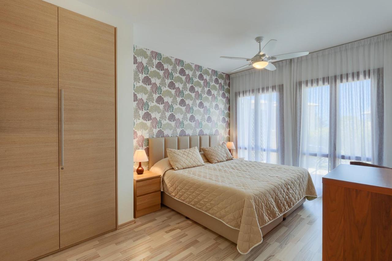 Three-Bedroom Apartment with Shared Pool