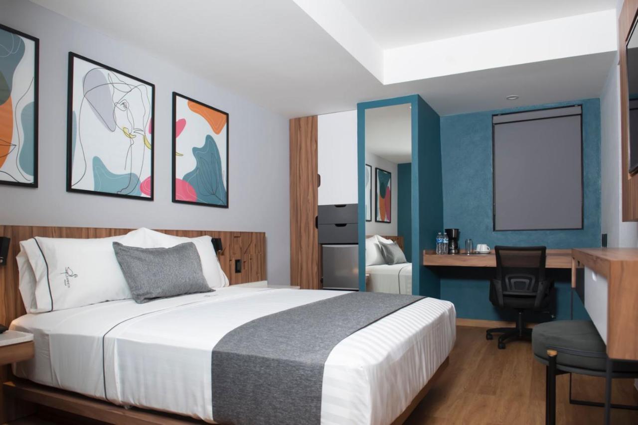 Superior One Queen Bed,1145988115:JPEG