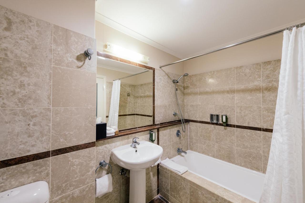 Resort Queen Room