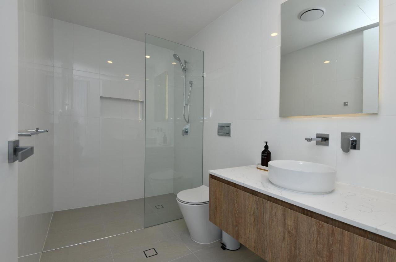 2 Bedroom Panoramic High Apartment