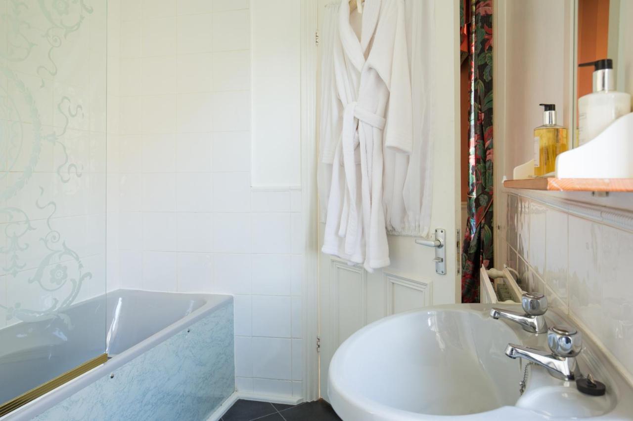 Single Room with Private External Bathroom