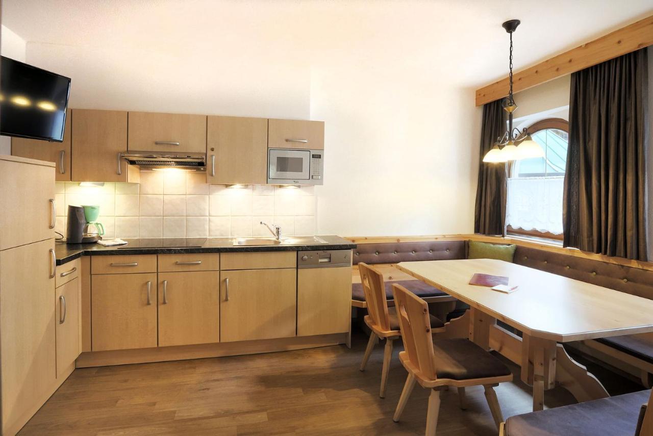 Two-Bedroom Apartment,1153630740:JPEG