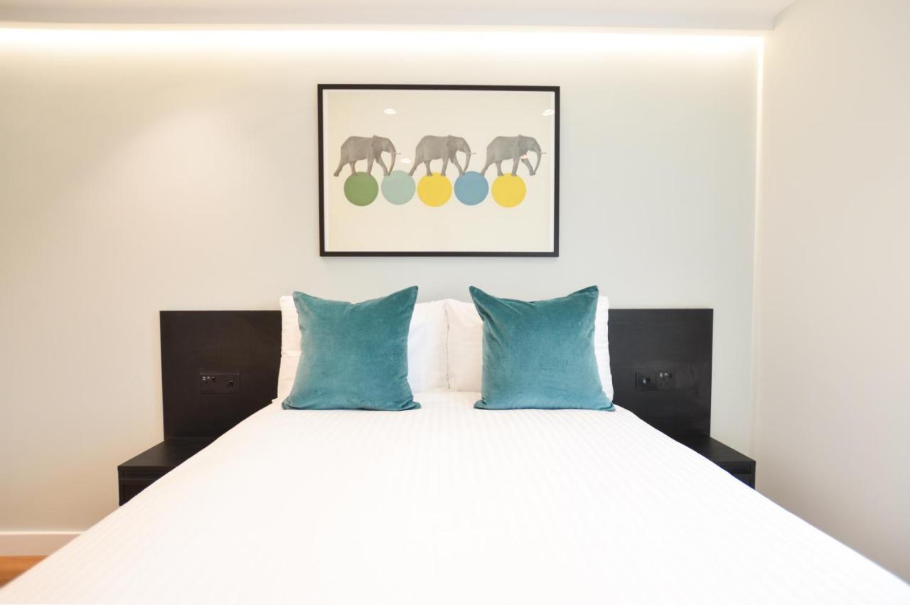 Top Floor One Bedroom Apartments