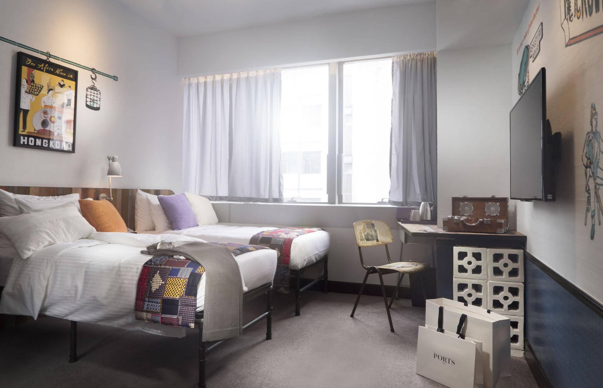 Cozy Twin Room