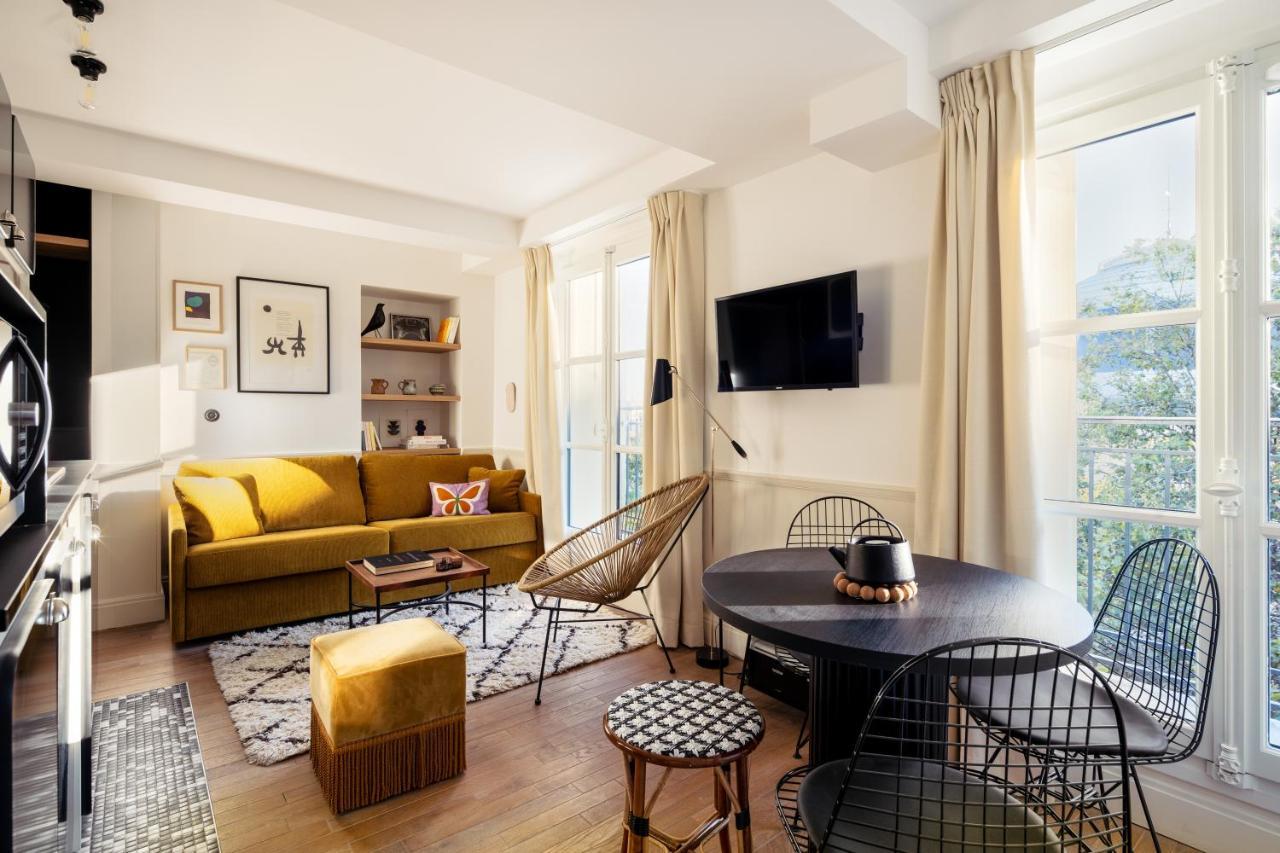 Deluxe One-Bedroom Apartment with City View