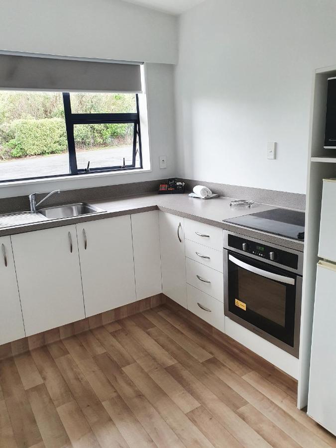 Two-Bedroom Apartment Sea View Sleeps 5