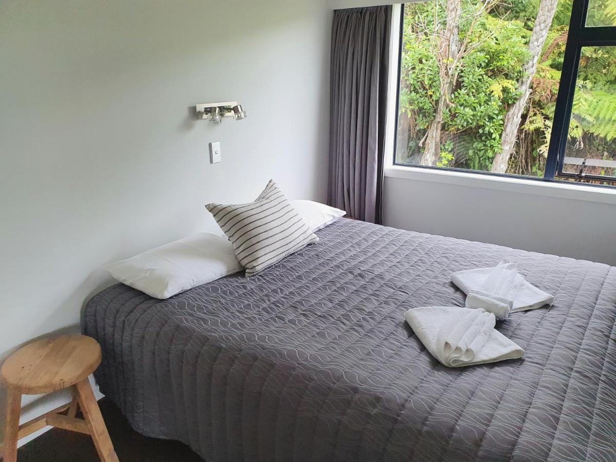 Two-Bedroom Apartment Sea View Sleeps 5