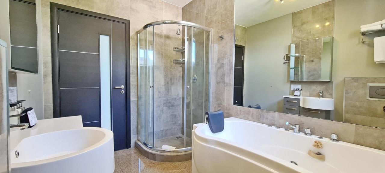Luxury Double Room Sea View Aquamarine