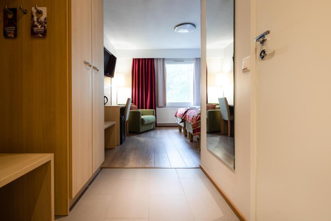 Tweepersoonskamer met 2 Aparte Bedden en een Sauna