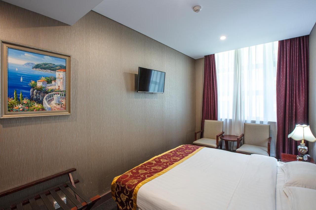 Premium King Room