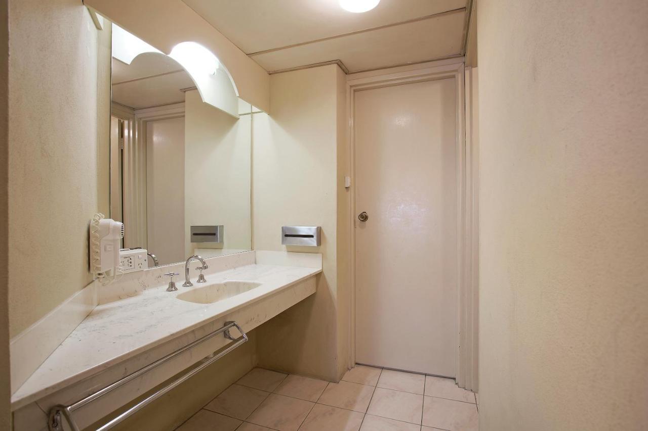 King Room with Spa Bath