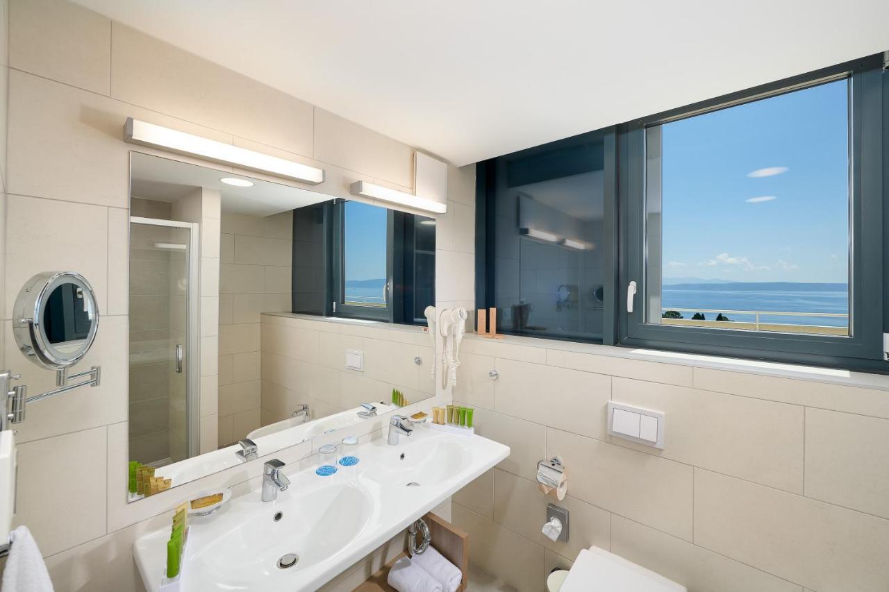 Chambre Double Supérieure avec Balcon - Vue sur Mer