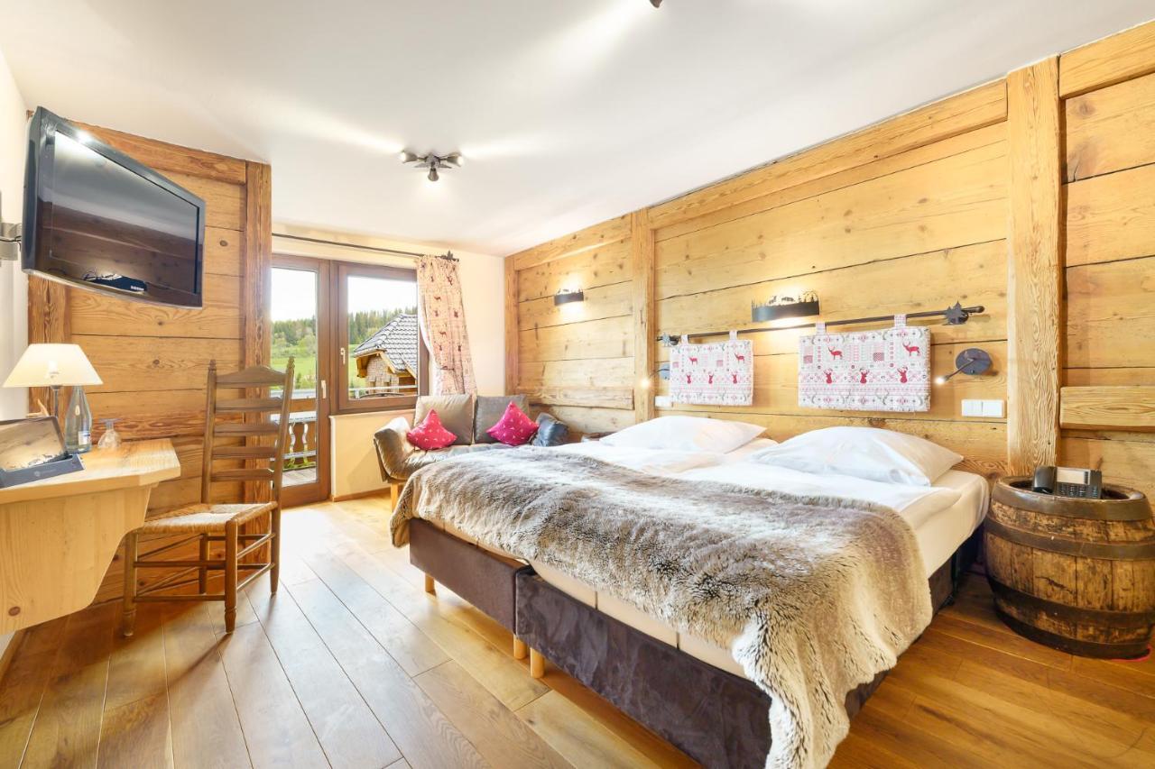 Chambre Double Confort de Style Chalet de Montagne