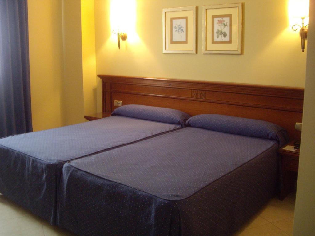 Twin Room,1580590335:JPEG