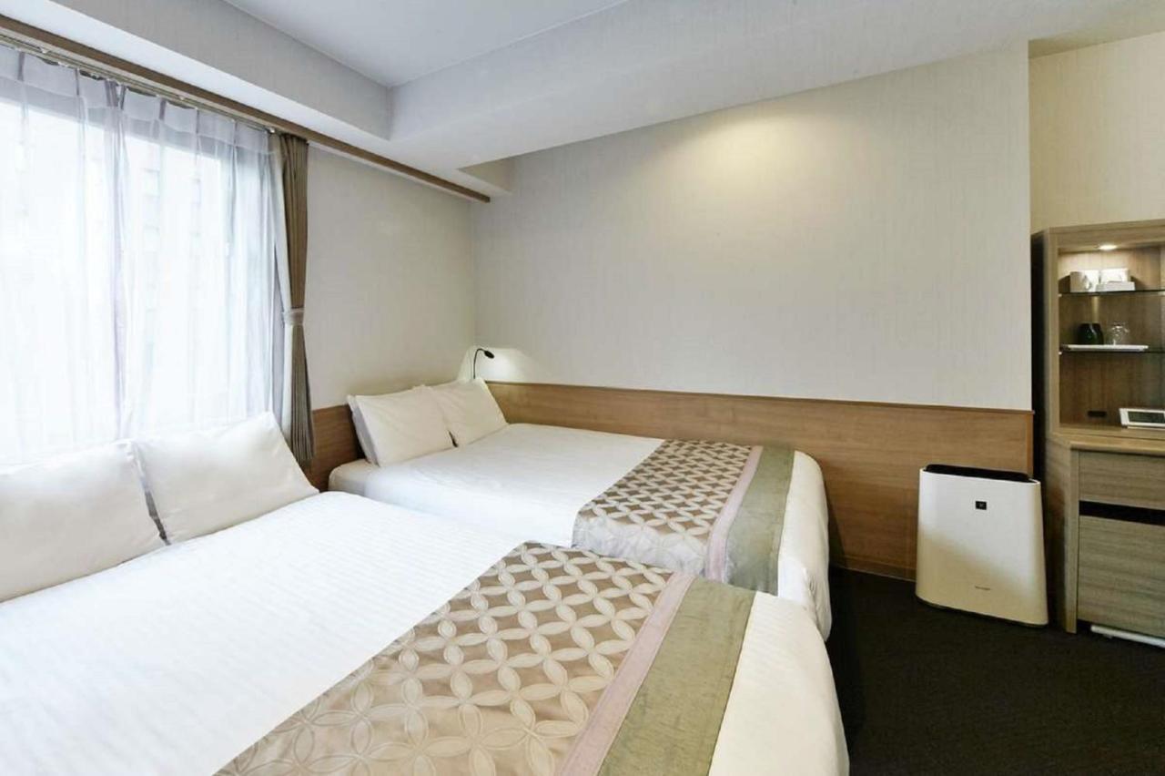 Deluxe Twin Room with Complimentary Lobby Drinks