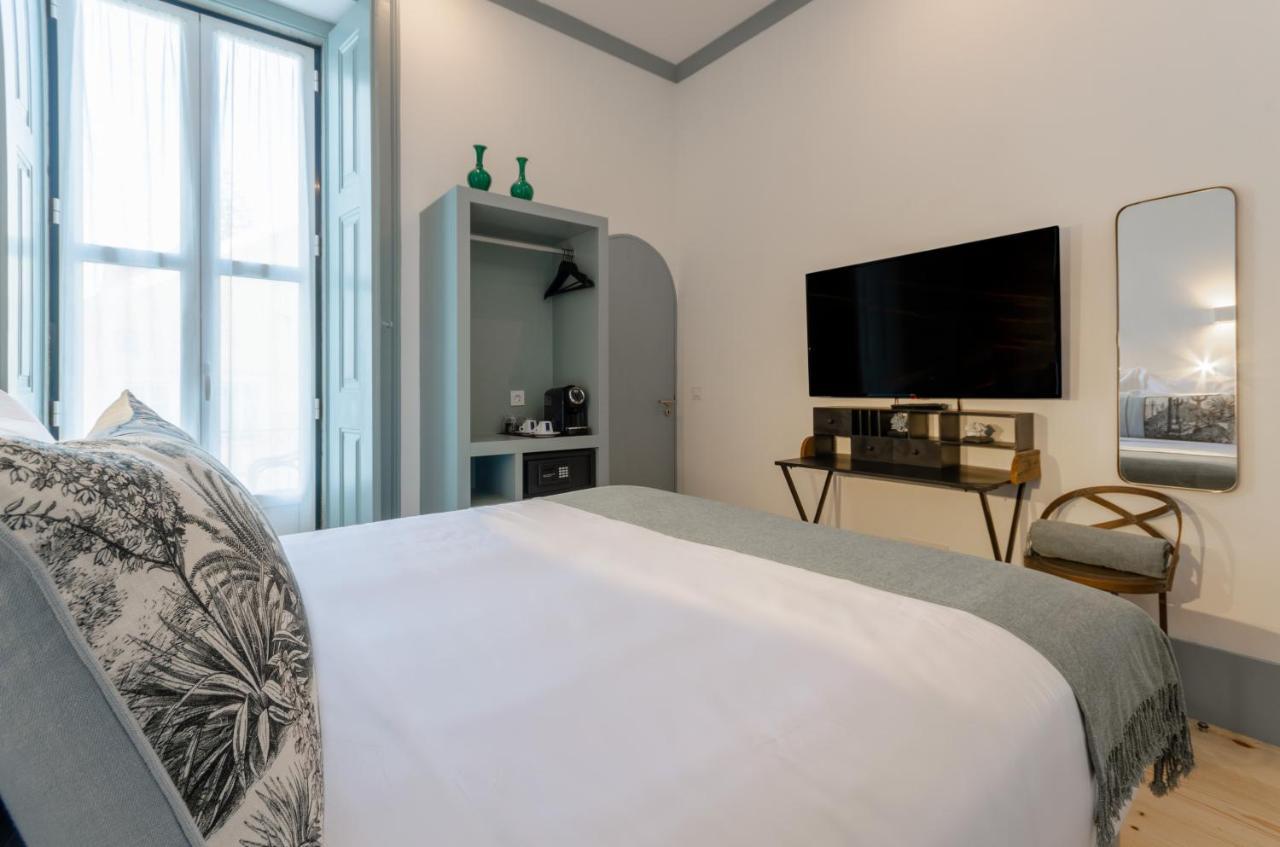 Quarto Superior com Varanda e Vista Cidade