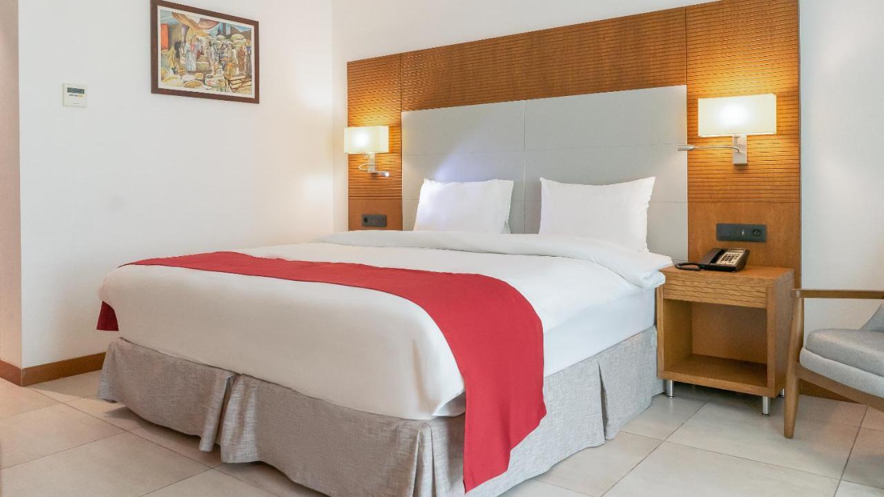 Chambre Lit King-Size - Vue sur Montagne