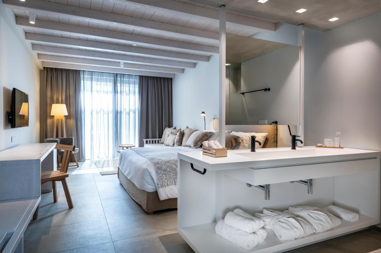 Deluxe Junior Suite Adults only 16