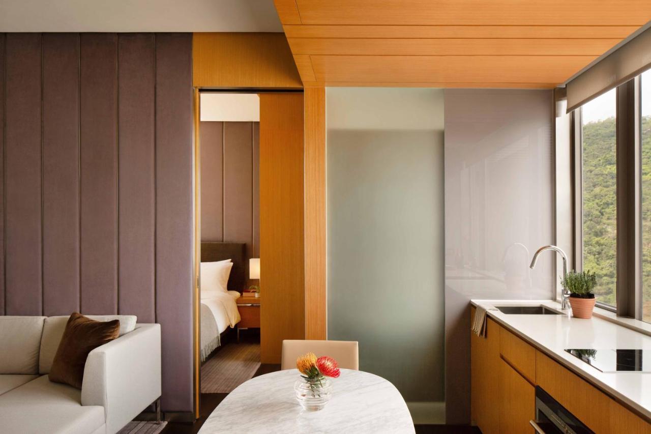 One-Bedroom Suite #01