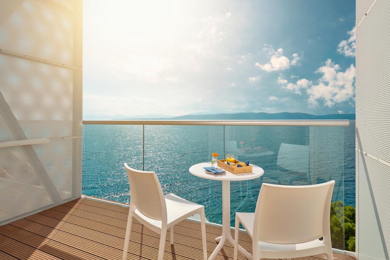 Superior Double Room Balcony Sea View,1327786223:JPEG