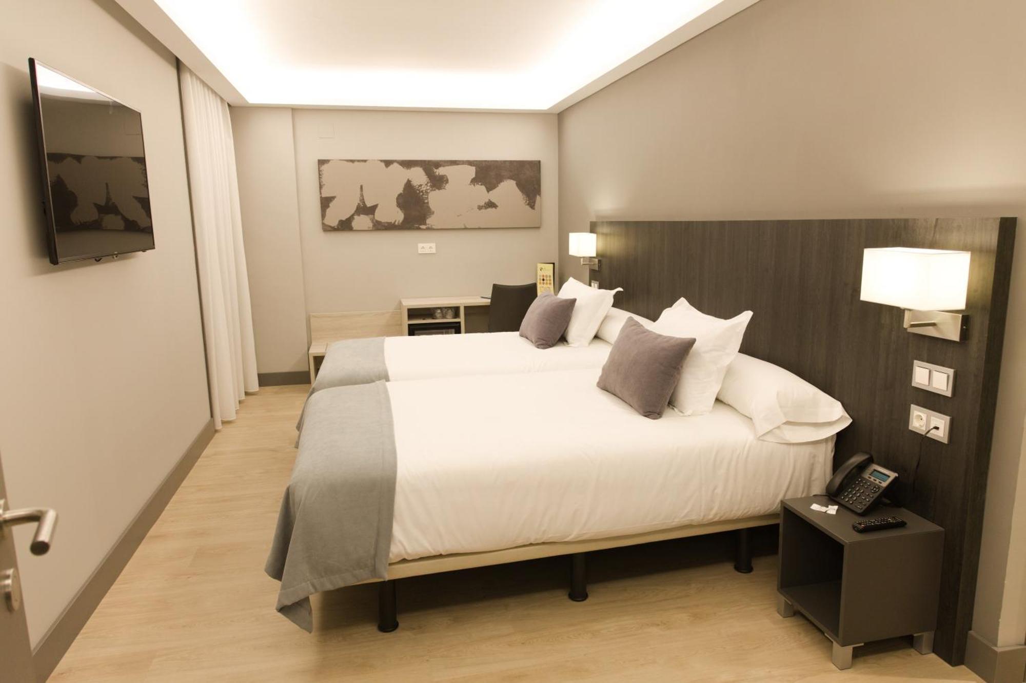 Superior Twin Room,1198184743:JPEG