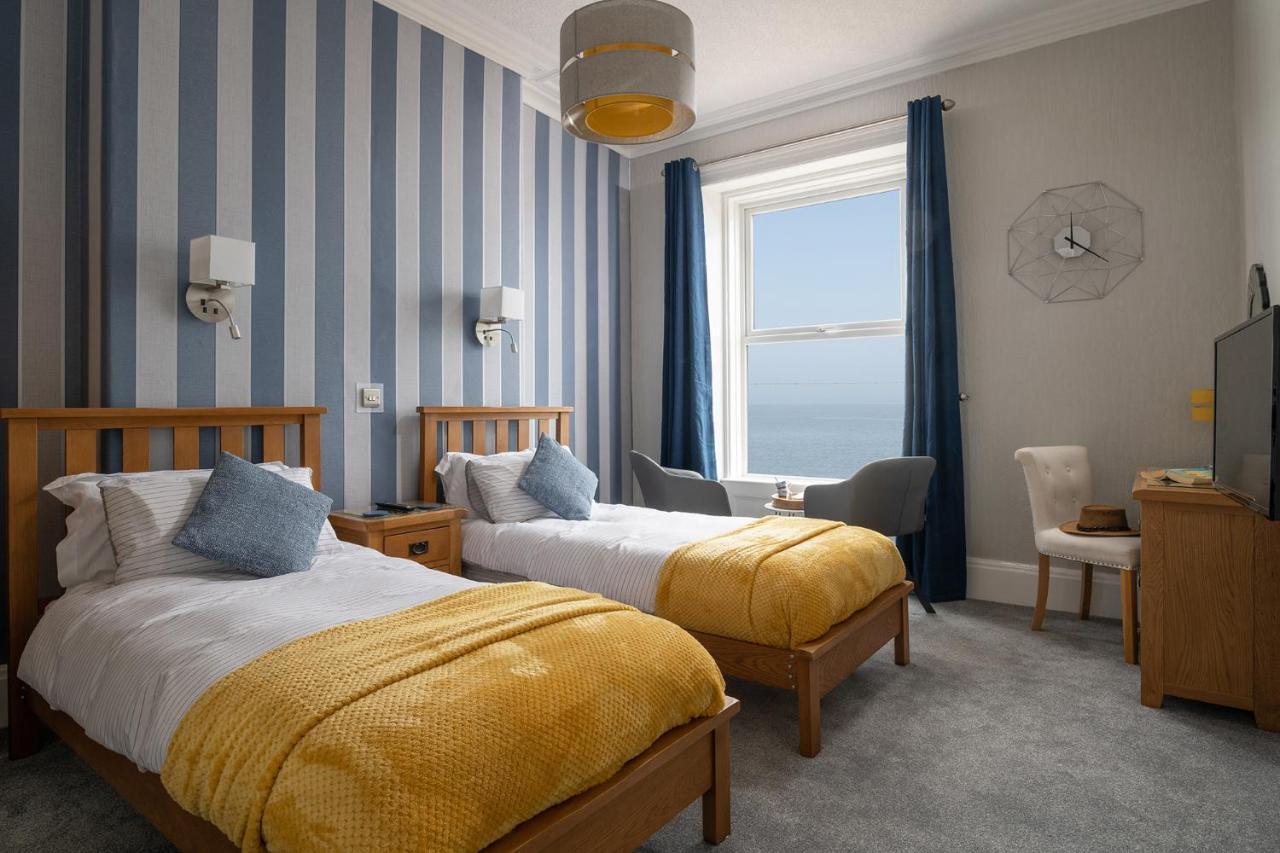 Twin Room Sea View