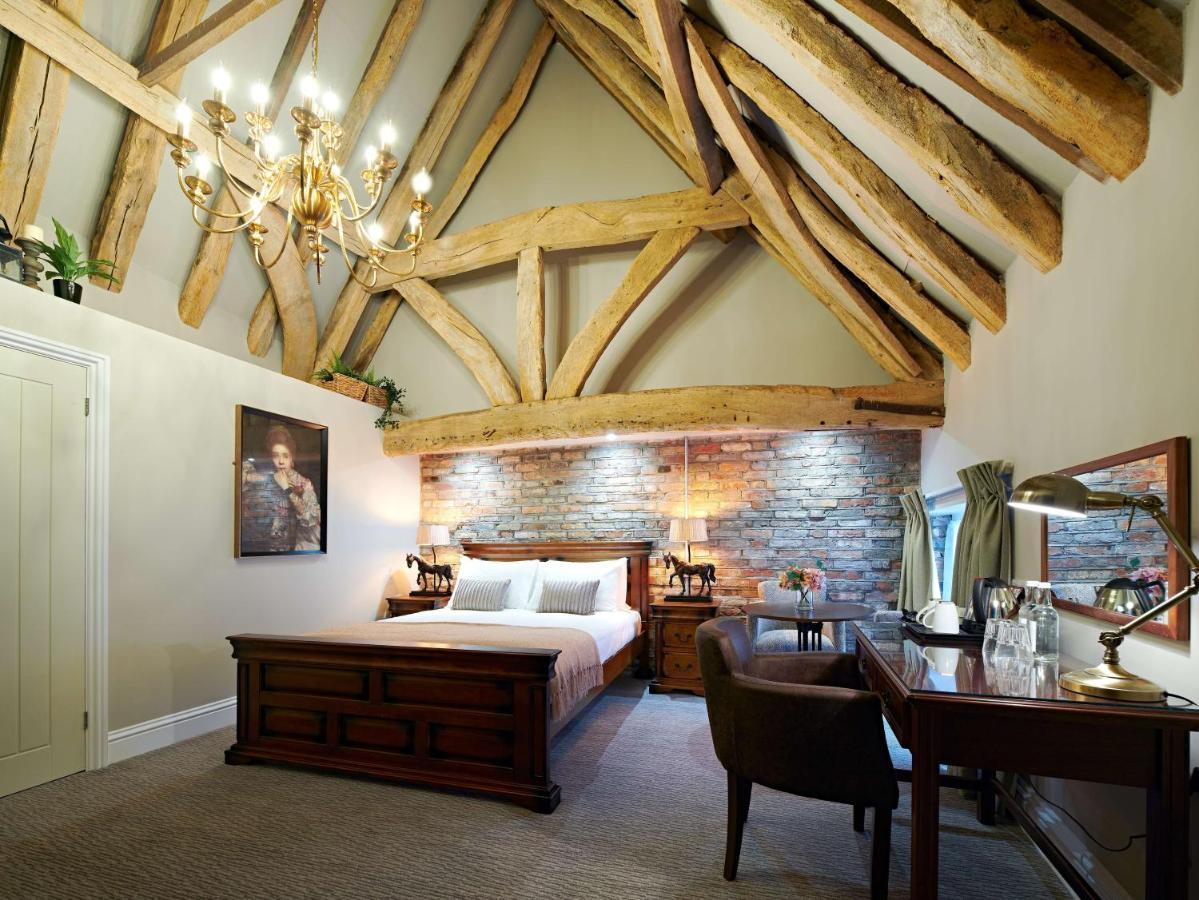Theme King Room